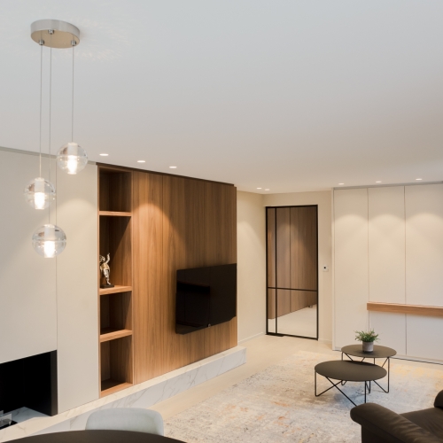 Prime spanplafond in woonkamer