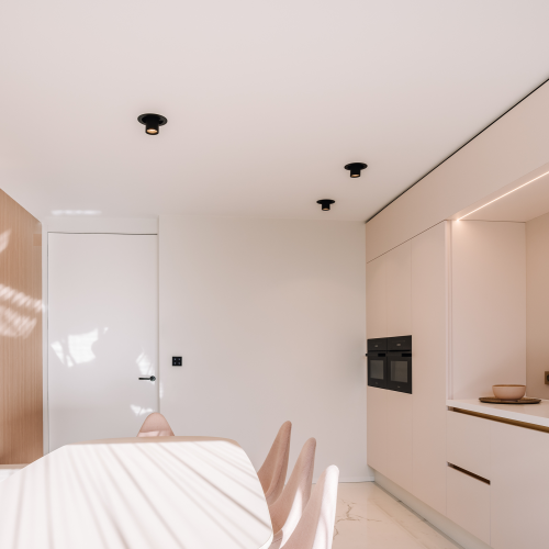 Spanplafond in keuken van kantoor