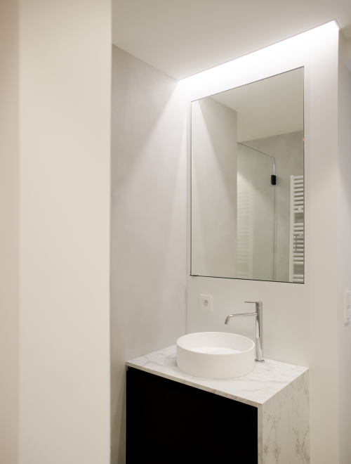 Prime spanplafond in de badkamer
