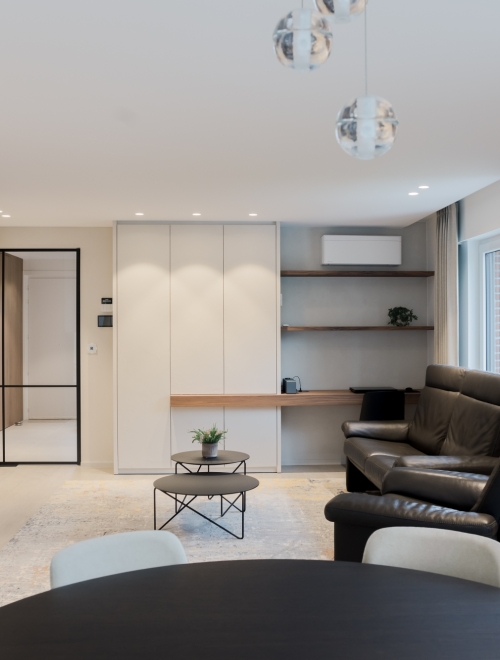 Prime spanplafond in woonkamer