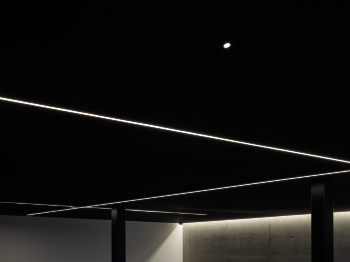 Akoestisch spanplafond met ledverlichting