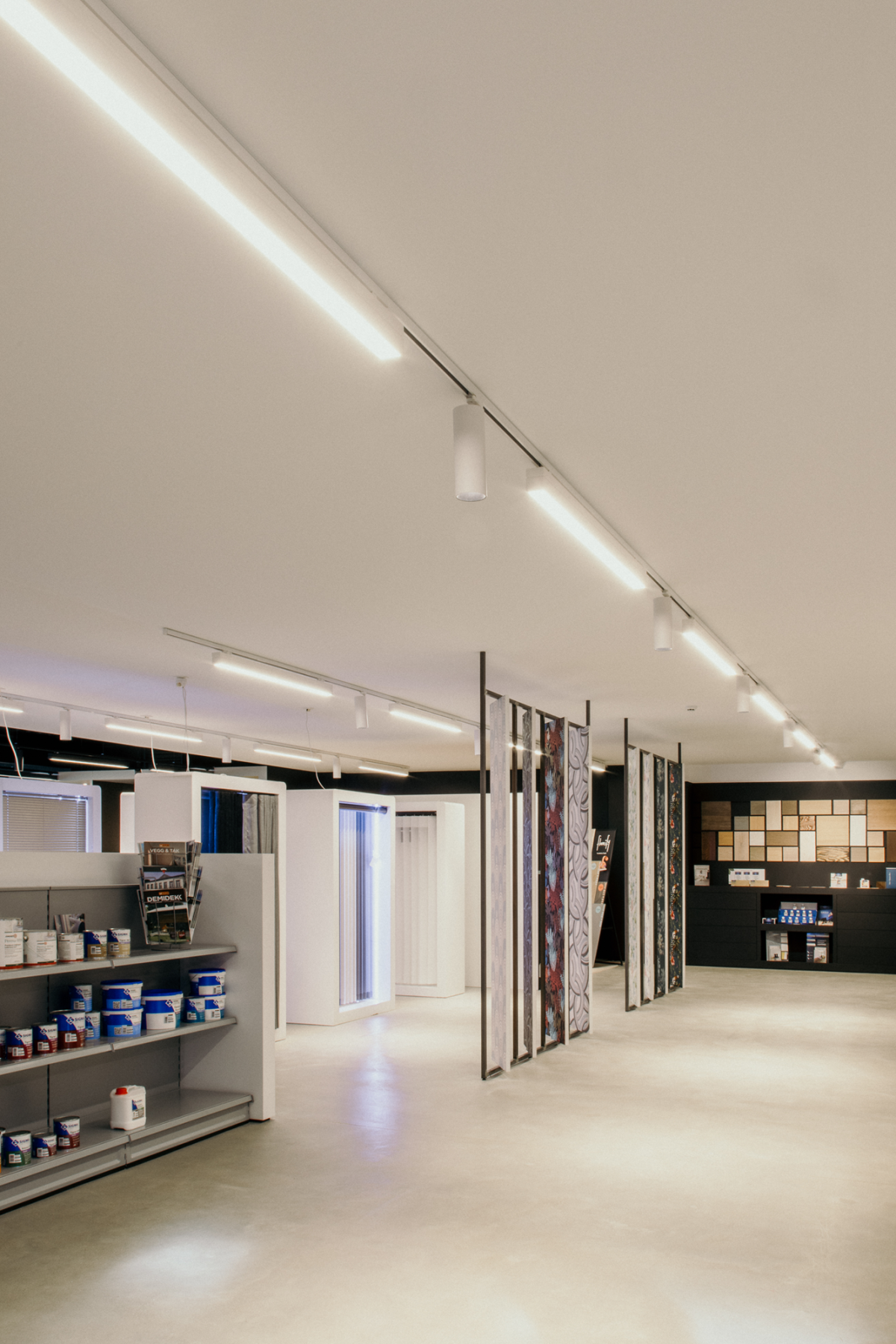 Spanplafond in showroom