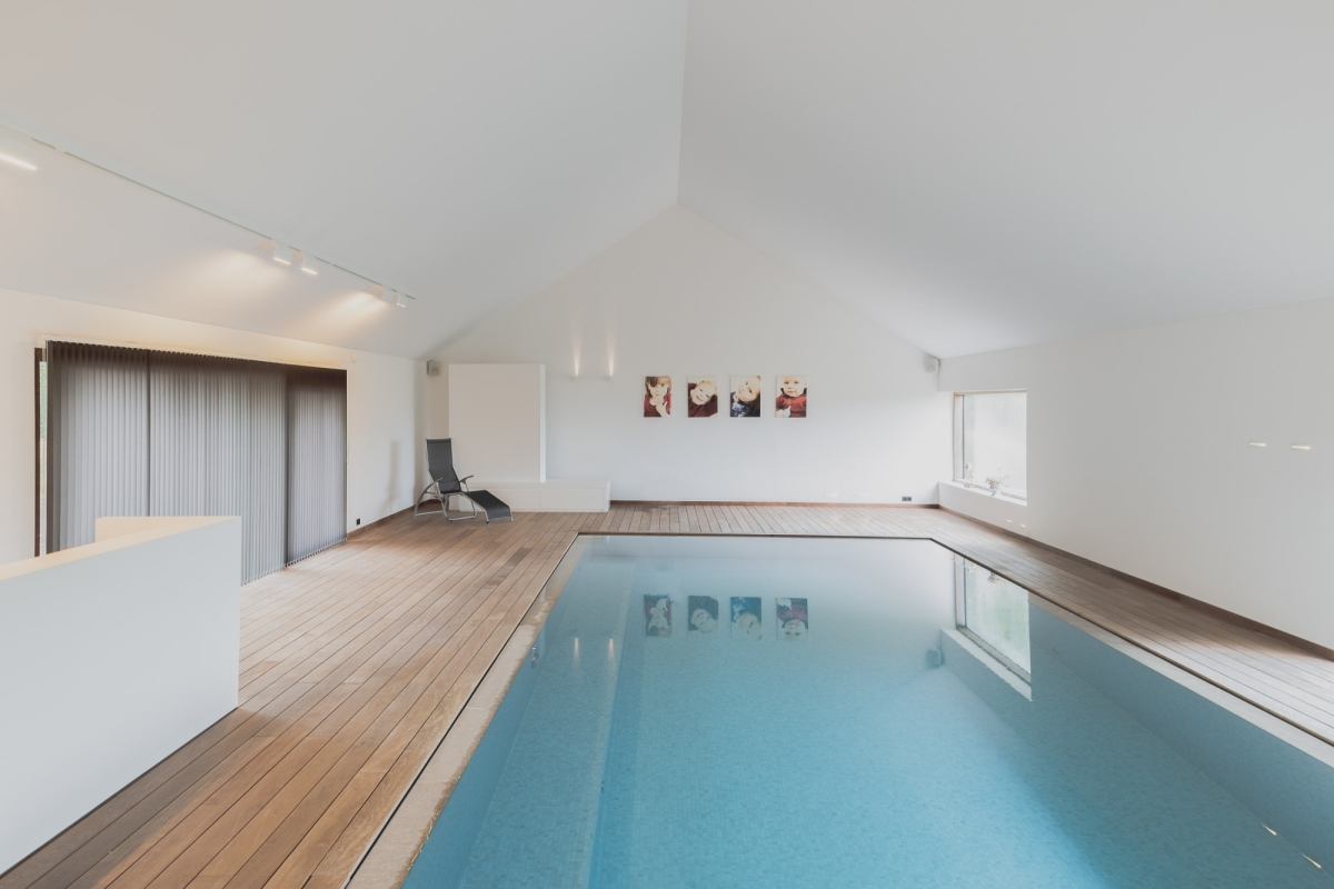Soft Sound Pro spanplafond in binnenzwembad